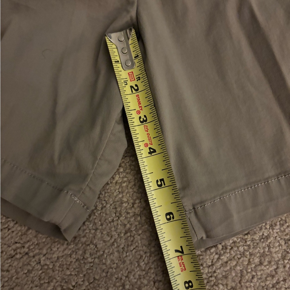 Hollister Men's Gray and Tan Shorts - Picture 10 of 12